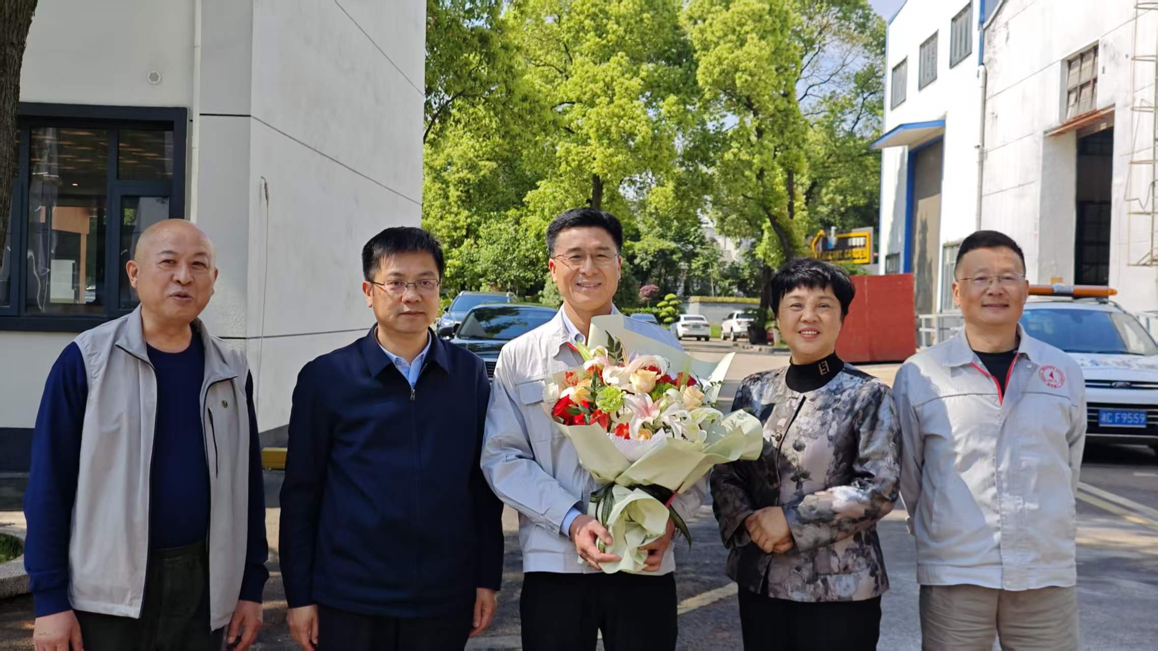 雨湖区区委书记陈小平一行走访九州官方网站入口-(中国)官方网站
公司